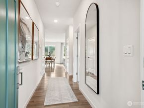 2052 NE Norseman Way, Poulsbo WA 98370