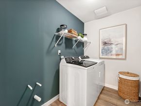 2052 NE Norseman Way, Poulsbo WA 98370