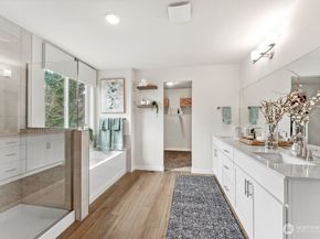 2052 NE Norseman Way, Poulsbo WA 98370