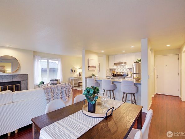 3890 Whitman Avenue N 301, Seattle WA 98103