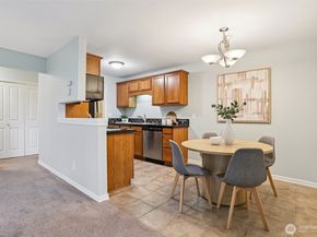 1113 Kirkland Avenue 1B, Kirkland WA 98033