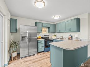 1020 S 230th Street B108, Des Moines WA 98198