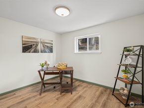 1020 S 230th Street B108, Des Moines WA 98198