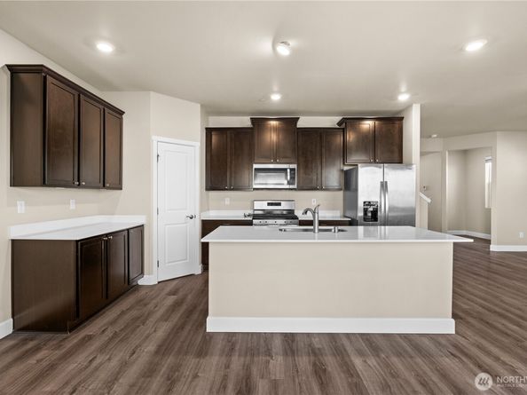 4462 Sand Dollar Street, Bremerton WA 98312