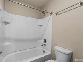 4462 Sand Dollar Street, Bremerton WA 98312