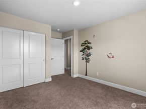 4462 Sand Dollar Street, Bremerton WA 98312