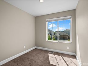 4462 Sand Dollar Street, Bremerton WA 98312