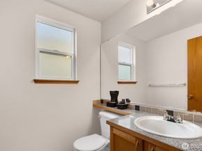 2632 NE 24th Court, Renton WA 98056