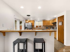 2632 NE 24th Court, Renton WA 98056