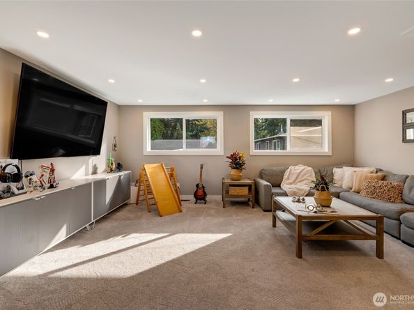 8804 209th Place SW, Edmonds WA 98026