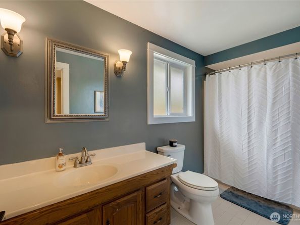 8804 209th Place SW, Edmonds WA 98026