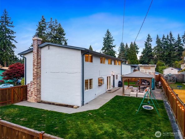 8804 209th Place SW, Edmonds WA 98026