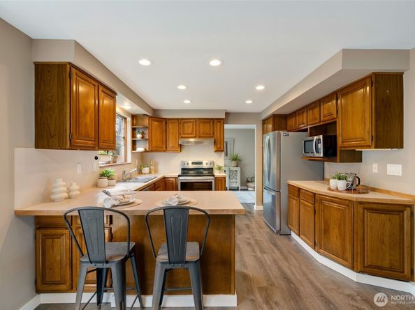 8804 209th Place SW, Edmonds WA 98026