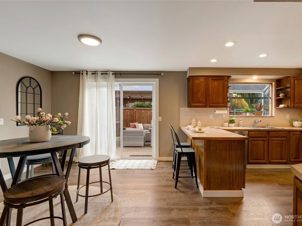 8804 209th Place SW, Edmonds WA 98026