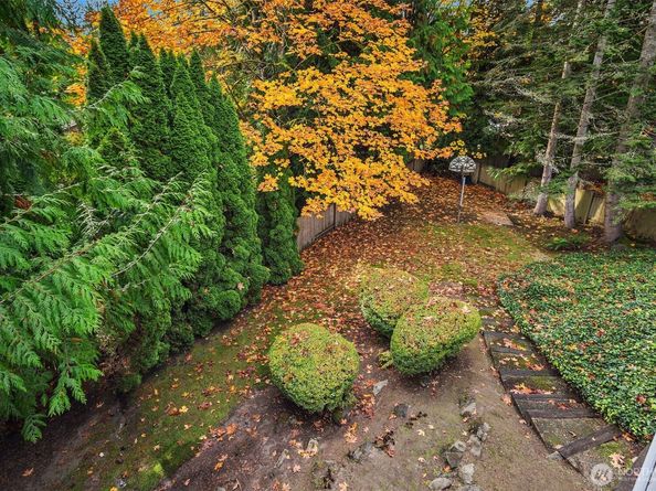 9611 162nd Avenue NE, Redmond WA 98052