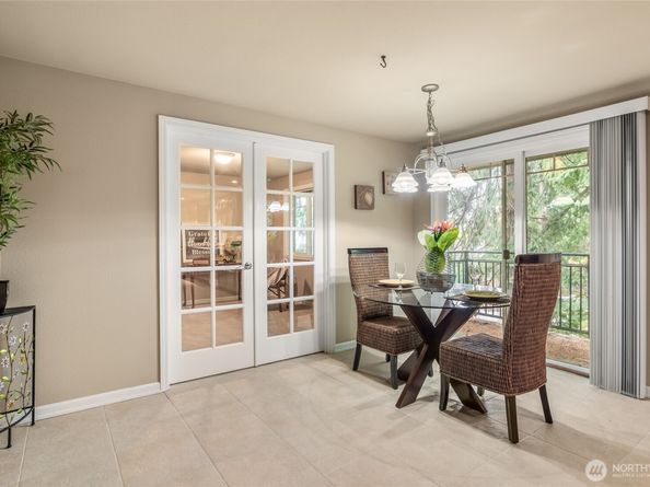 7505 212th Street SW C301, Edmonds WA 98026