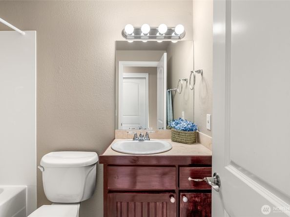 7505 212th Street SW C301, Edmonds WA 98026