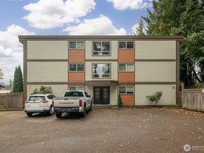 7505 212th Street SW C301, Edmonds WA 98026