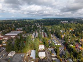 7505 212th Street SW C301, Edmonds WA 98026