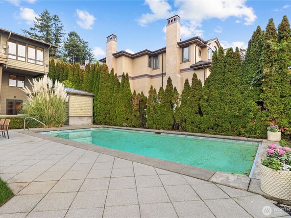 11122 79th Place NE, Kirkland WA 98034