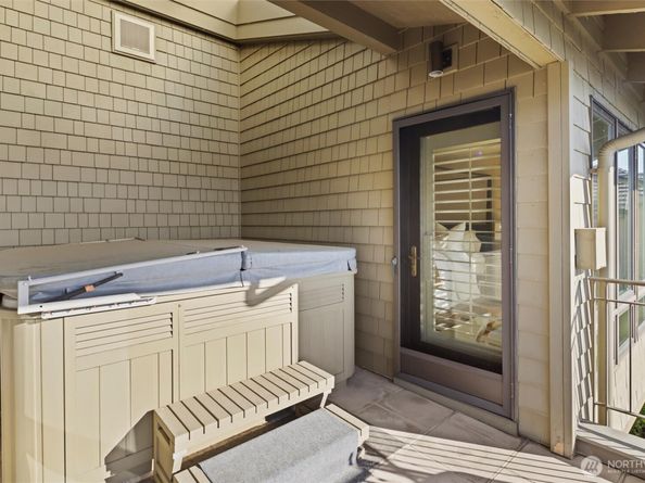 11122 79th Place NE, Kirkland WA 98034