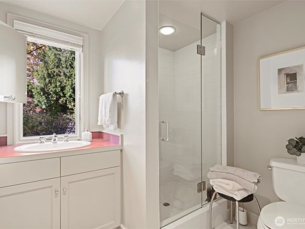 11122 79th Place NE, Kirkland WA 98034