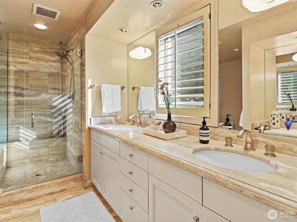 11122 79th Place NE, Kirkland WA 98034