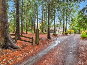 525 192nd Place SE, Bothell WA 98012