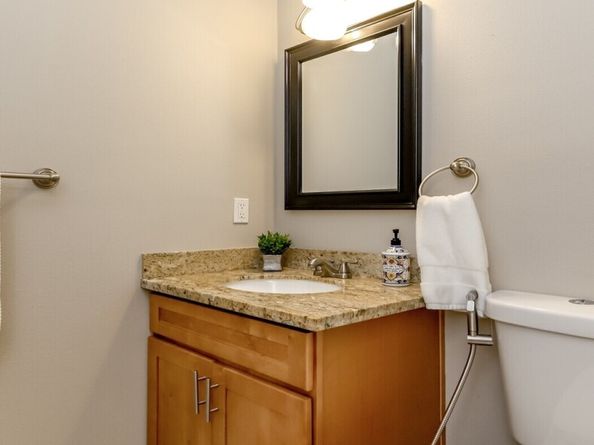 30980 Wood Creek Place NE, Poulsbo WA 98370