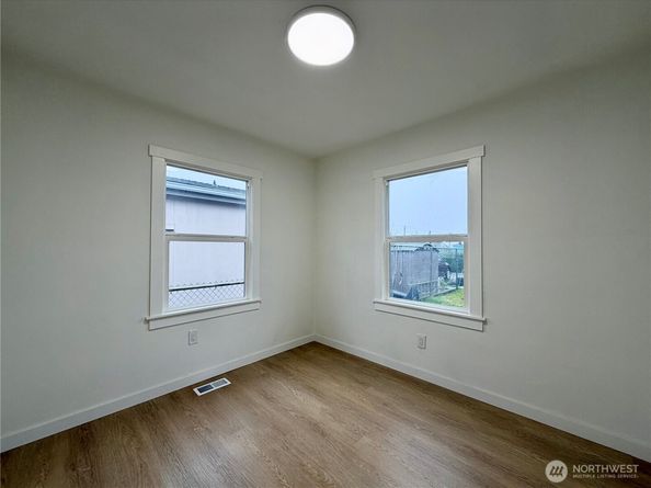 127 15th Street SE, Auburn WA 98002