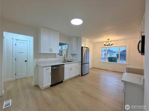 127 15th Street SE, Auburn WA 98002