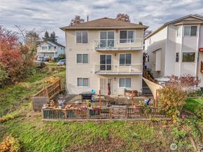 7972 39th Avenue S, Seattle WA 98118