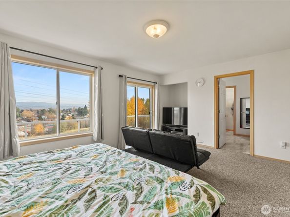 7972 39th Avenue S, Seattle WA 98118