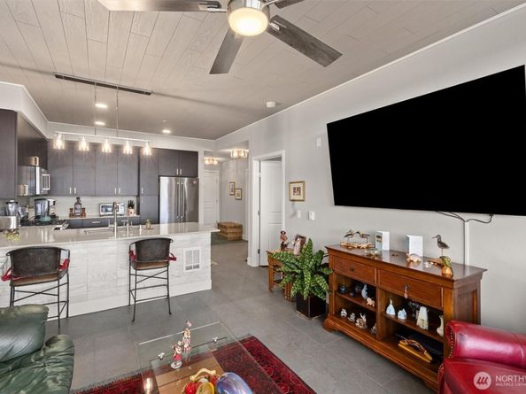 50 Pine Street 103, Edmonds WA 98020