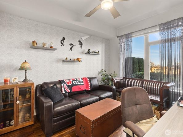 50 Pine Street 103, Edmonds WA 98020