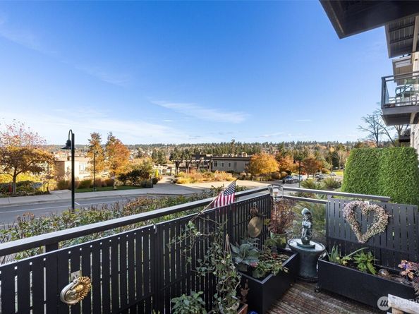 50 Pine Street 103, Edmonds WA 98020