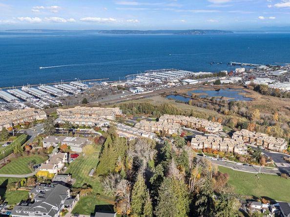 50 Pine Street 103, Edmonds WA 98020