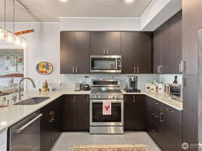 50 Pine Street 103, Edmonds WA 98020