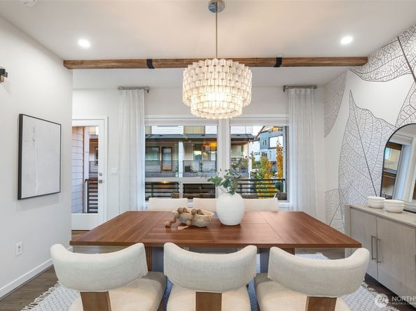 960 6th Walk NE, Issaquah WA 98029