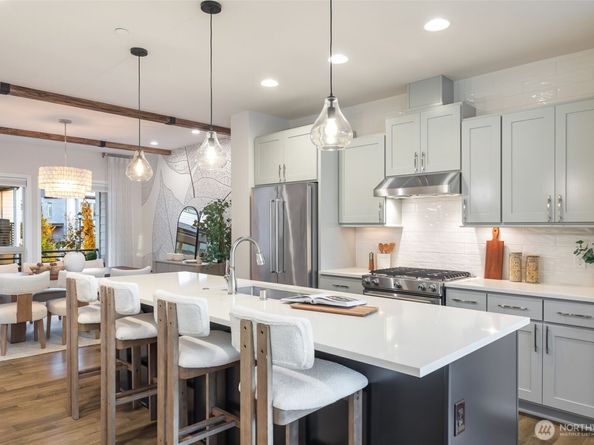 960 6th Walk NE, Issaquah WA 98029