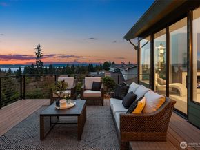 2627 96th Avenue NE, Clyde Hill WA 98004