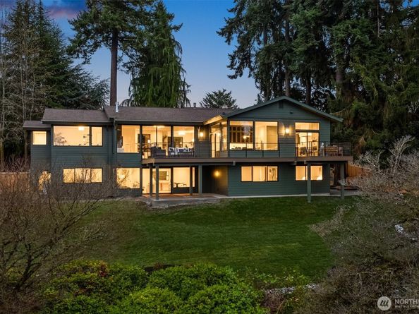 2627 96th Avenue NE, Clyde Hill WA 98004