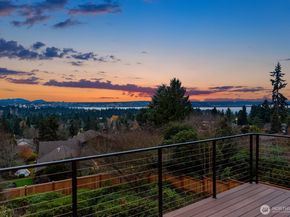 2627 96th Avenue NE, Clyde Hill WA 98004