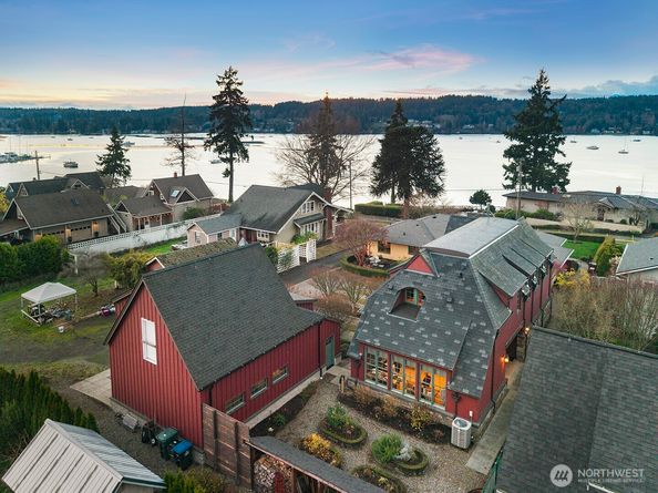 18440 Fjord Drive NE, Poulsbo WA 98370