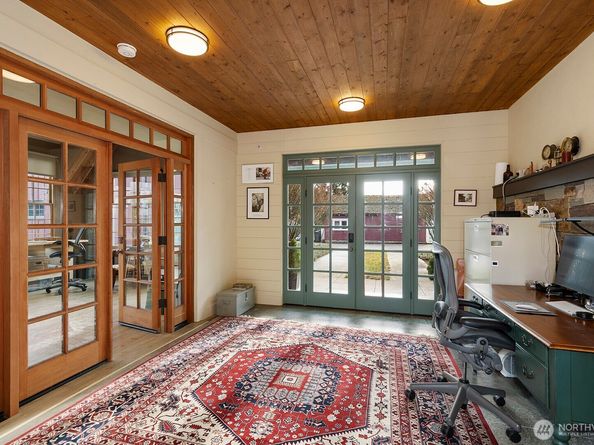 18440 Fjord Drive NE, Poulsbo WA 98370