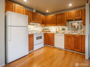 928 N 98th Street, Seattle WA 98103