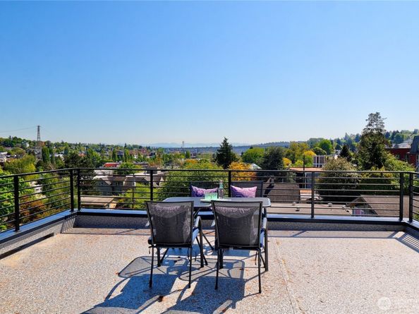 627 B W Emerson Street, Seattle WA 98119