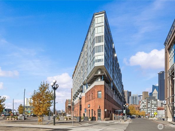 590 1st Avenue S 715, Seattle WA 98104