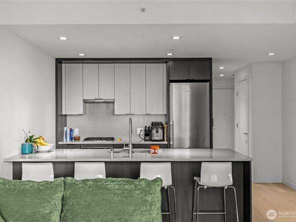 590 1st Avenue S 715, Seattle WA 98104