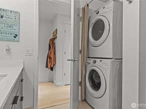 590 1st Avenue S 715, Seattle WA 98104